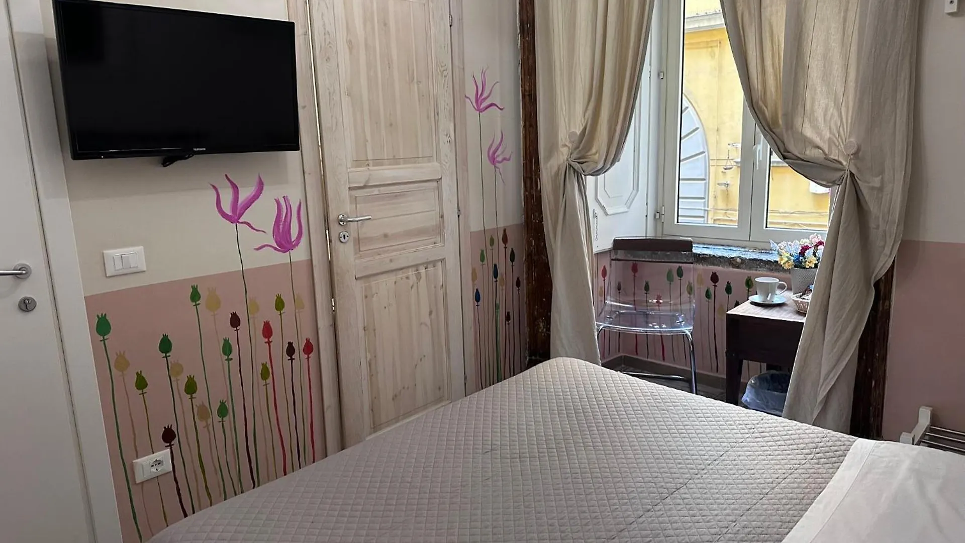 Penzion Corso 211 Beds & Suites Neapol